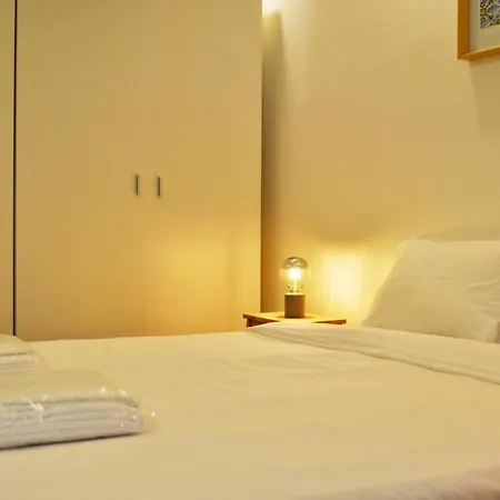 Draper Startup House For Entrepreneurs Hostel *