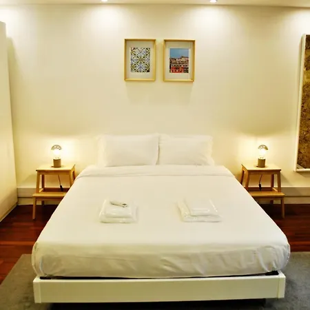 Draper Startup House For Entrepreneurs Hostel