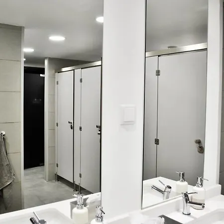 Draper Startup House For Entrepreneurs Ostello Lisbona